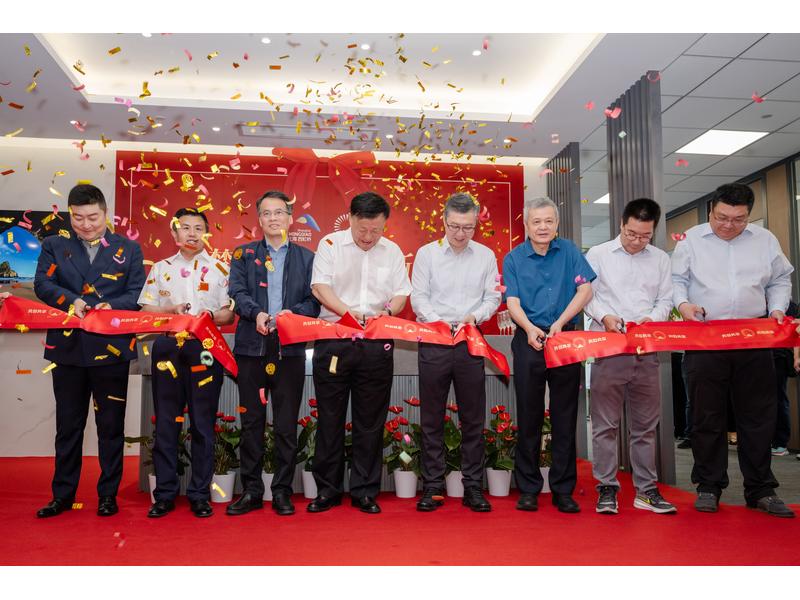 筑夢西虹橋、起航新未來 ——奧克股份上市十四周年及上海奧克喬遷慶?；顒訄蟮?>
                                                                            </div>
                                    <div   id=